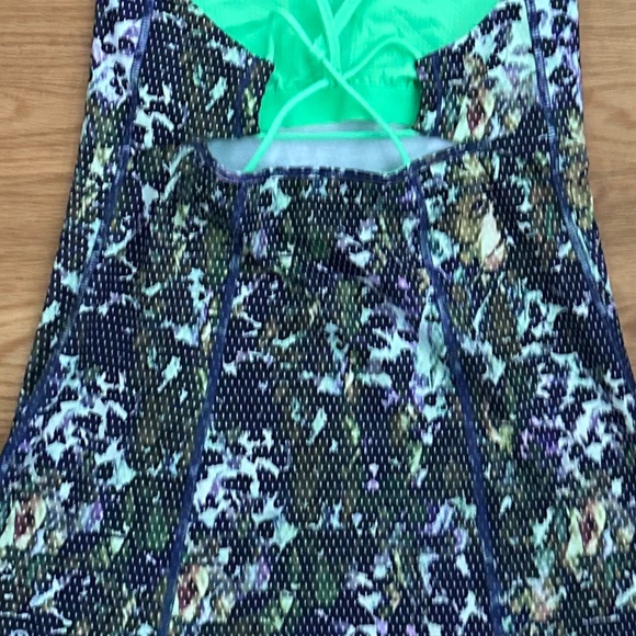 Lululemon NWOT Dancing Warrior Tank (8) - Picture 4 of 16